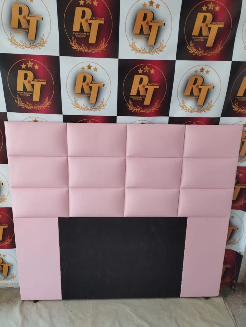 Cabeceira de Cama Estofada Rosa