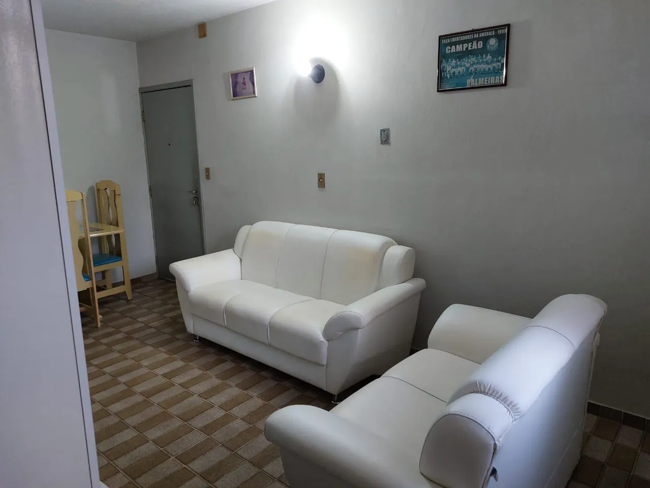 Vende- se Apartamento no Medeiros Neto I