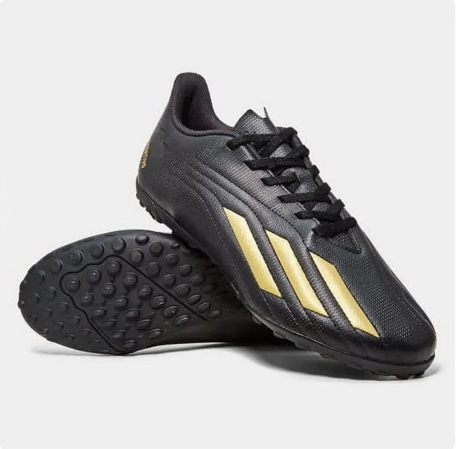Tênis Adidas Preto com Detalhes Dourados