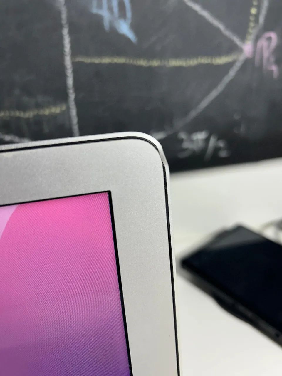 MacBook Air 11 (Early 2015) - macOS Monterey - Intel i5 - 4GB RAM