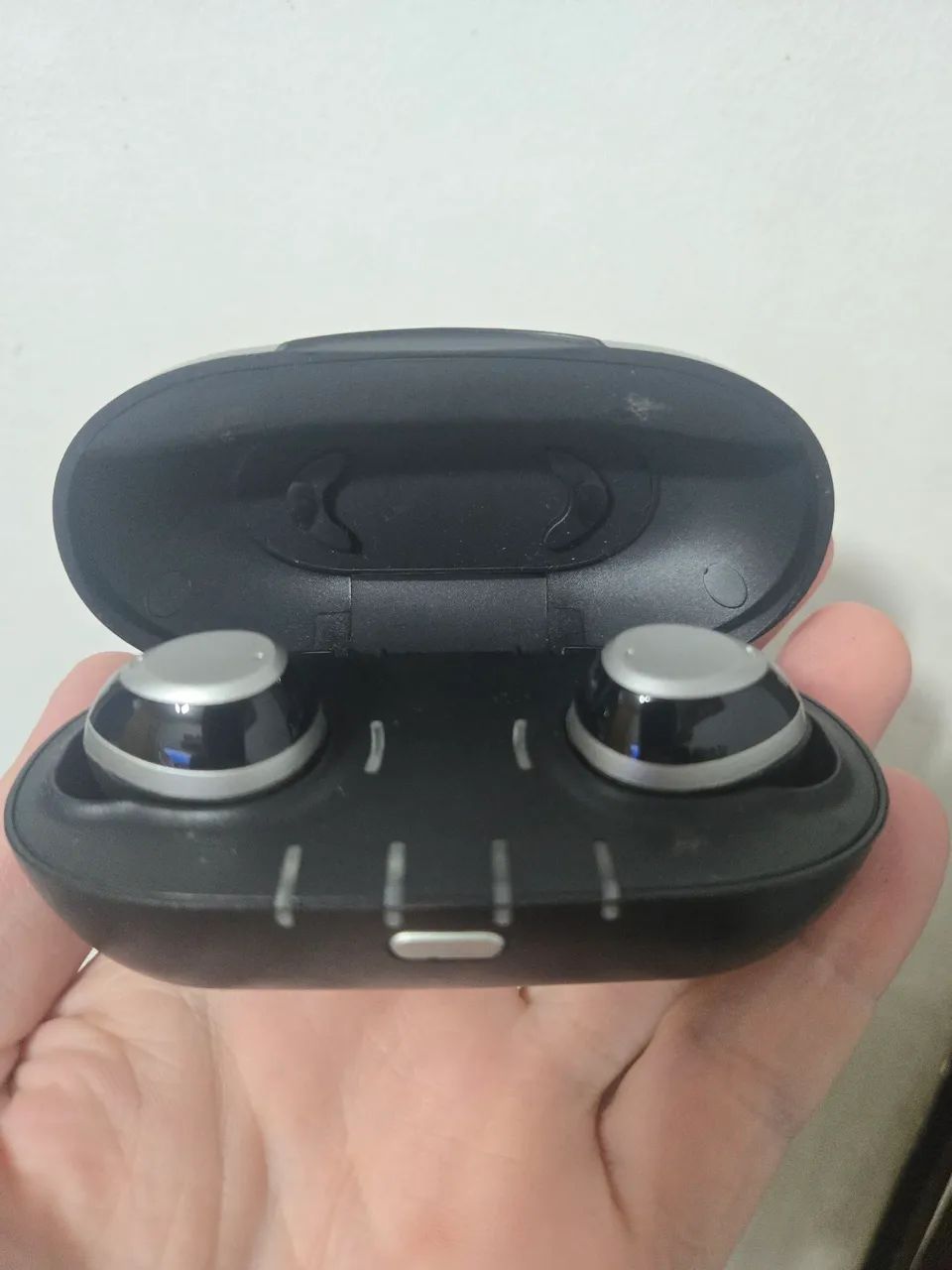 Fone de ouvido Bluetooth nuheara iqbuds