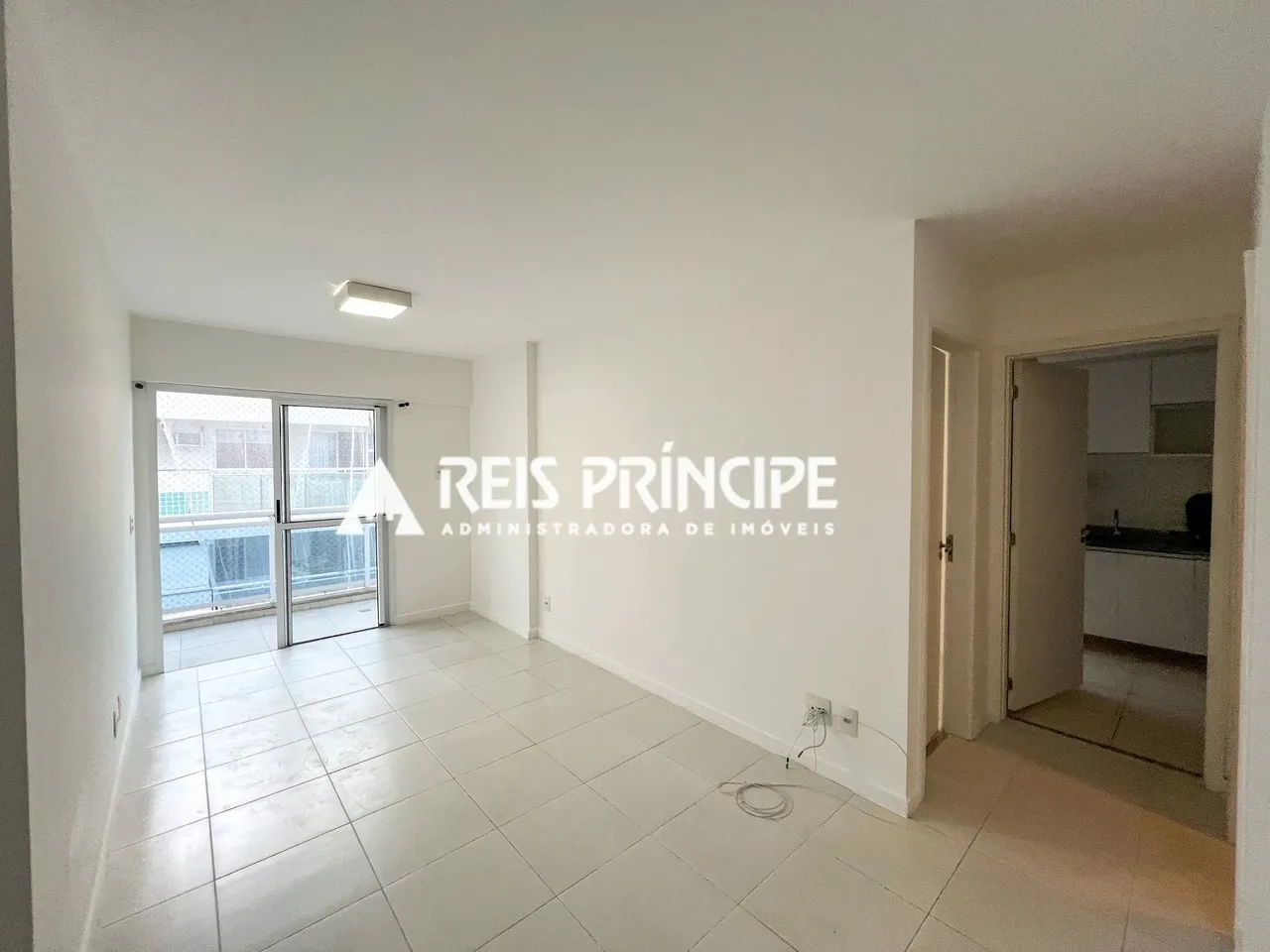 APARTAMENTO COM 03 QUARTOS PARA VENDA E/OU LOCAÇÃO NA FREGUESIA | CONDOMÍNIO L'UNITE
