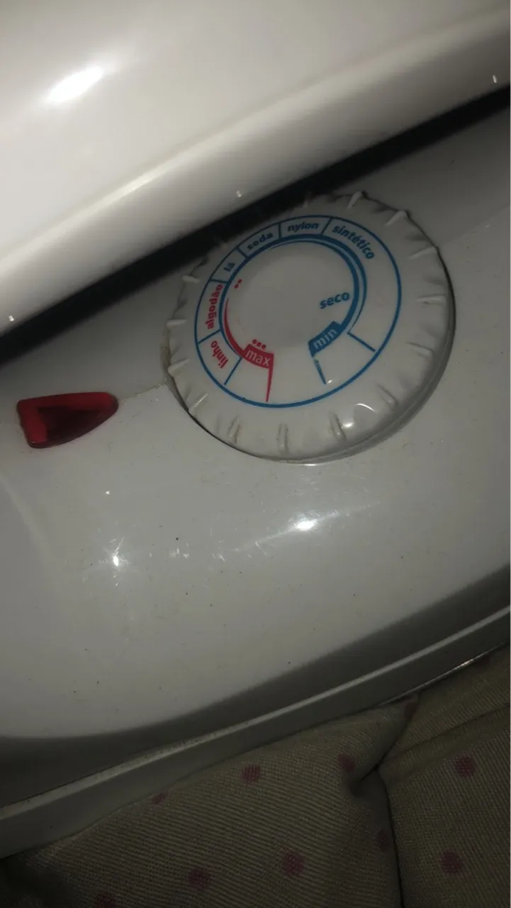 Ferro de Passar Roupa