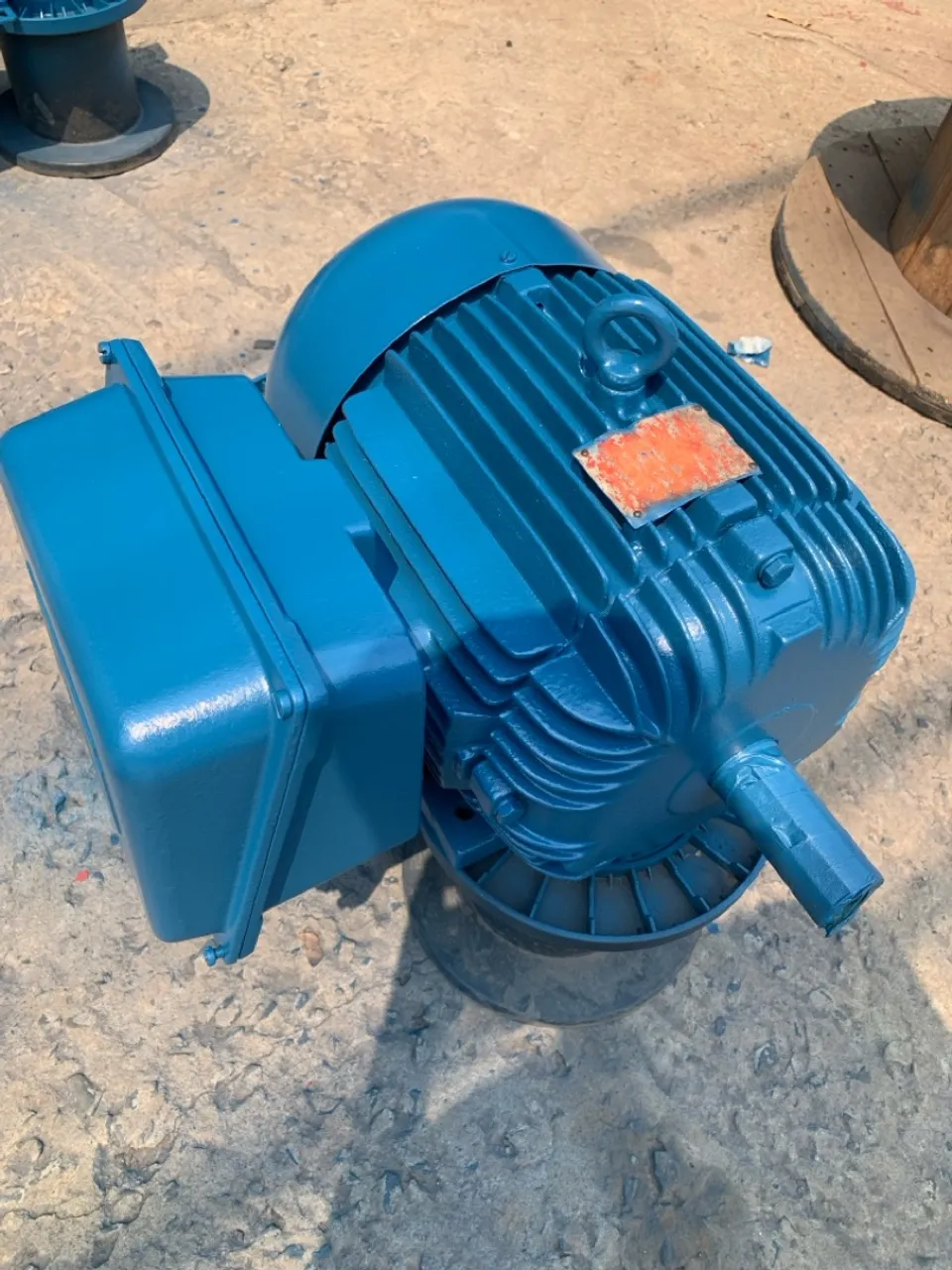 Motor Weg bifásico 10 hp 2 polos