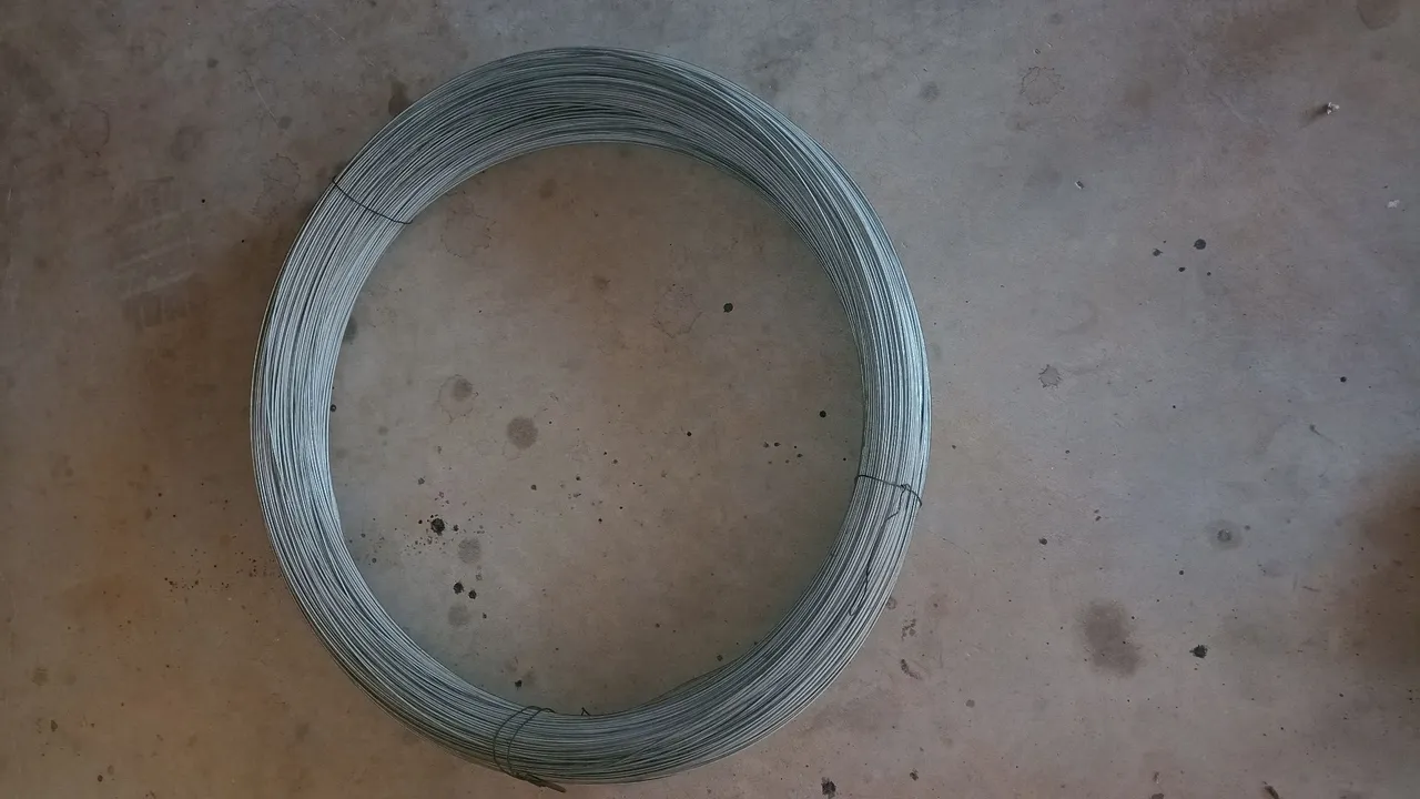 Arames contrução e Cerca elétrica.