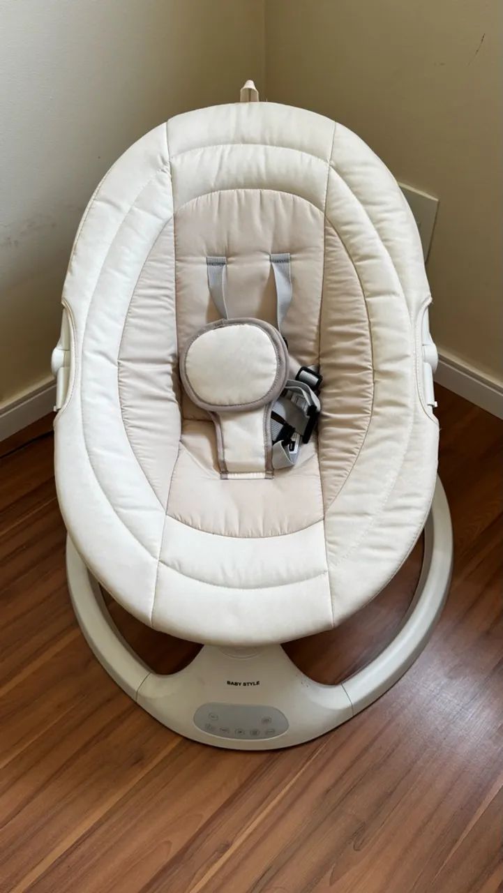 Cadeira de balanço para bebê Baby Style - Branca Completa 
