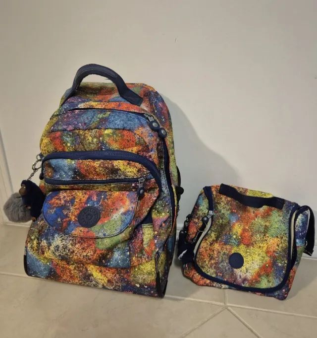 Mochila de rodinhas Kipling + Lancheira Kipling