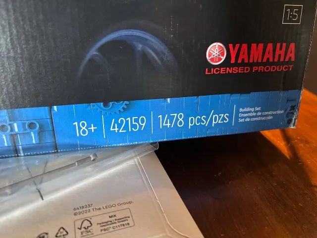 Lego Technic set 42159 Moto Yamaha MT-10 SP - Foto 4