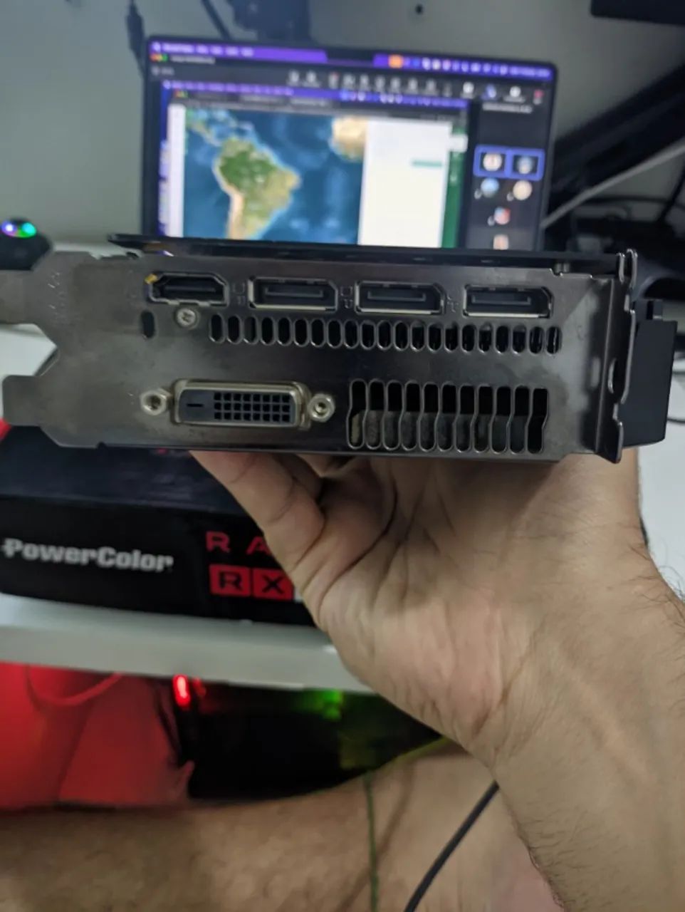 Placa de Vídeo RX570 4gb DDR5 - PowerColor - Foto 4