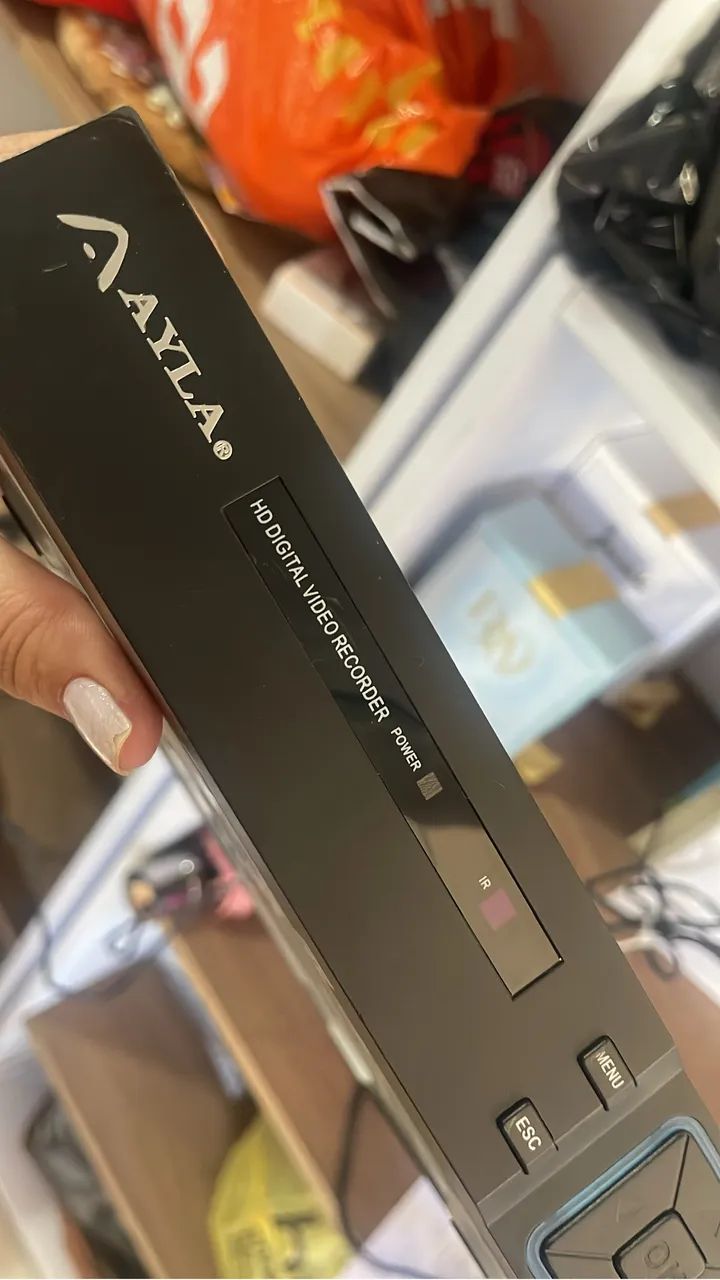 Câmeras de vigilância e DVR com HD 500g - Foto 3