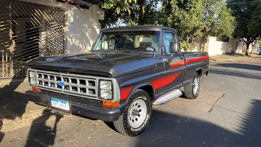 Ford F-1000 S. S. Diesel / S.s. Diesel Turbo 1986