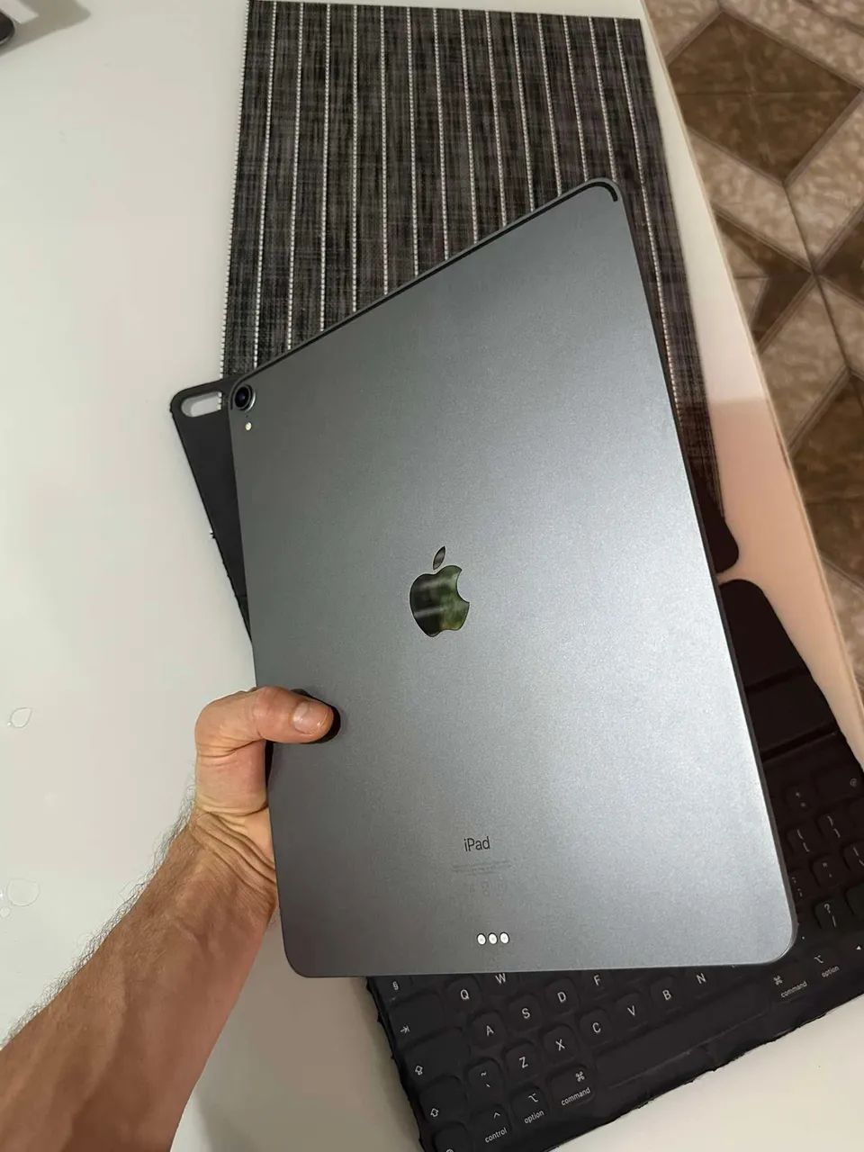 iPad Pro 3 geração 12,9 - 512GB  - Foto 3