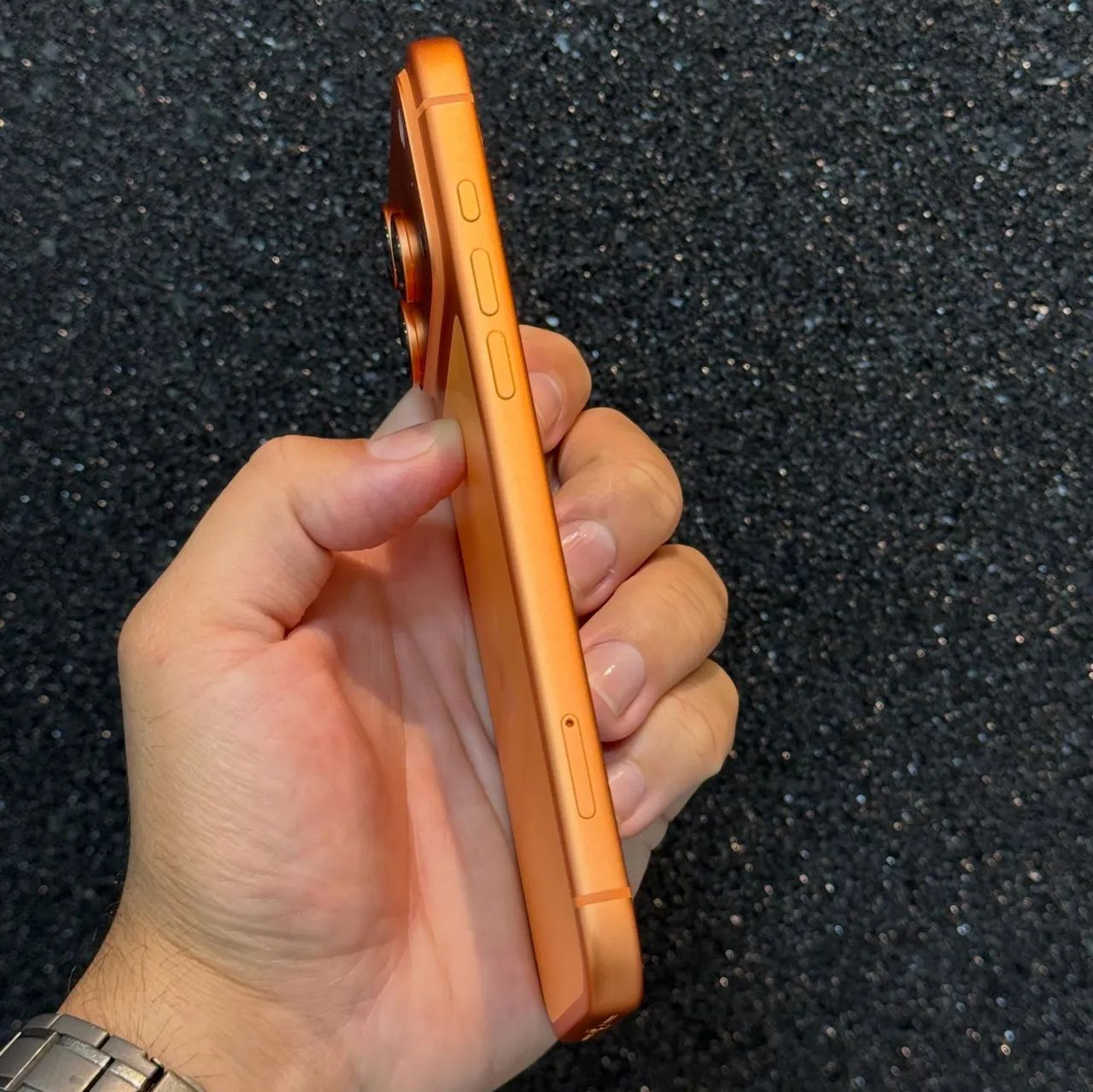 17 pro Max leia a discrição - Foto 5