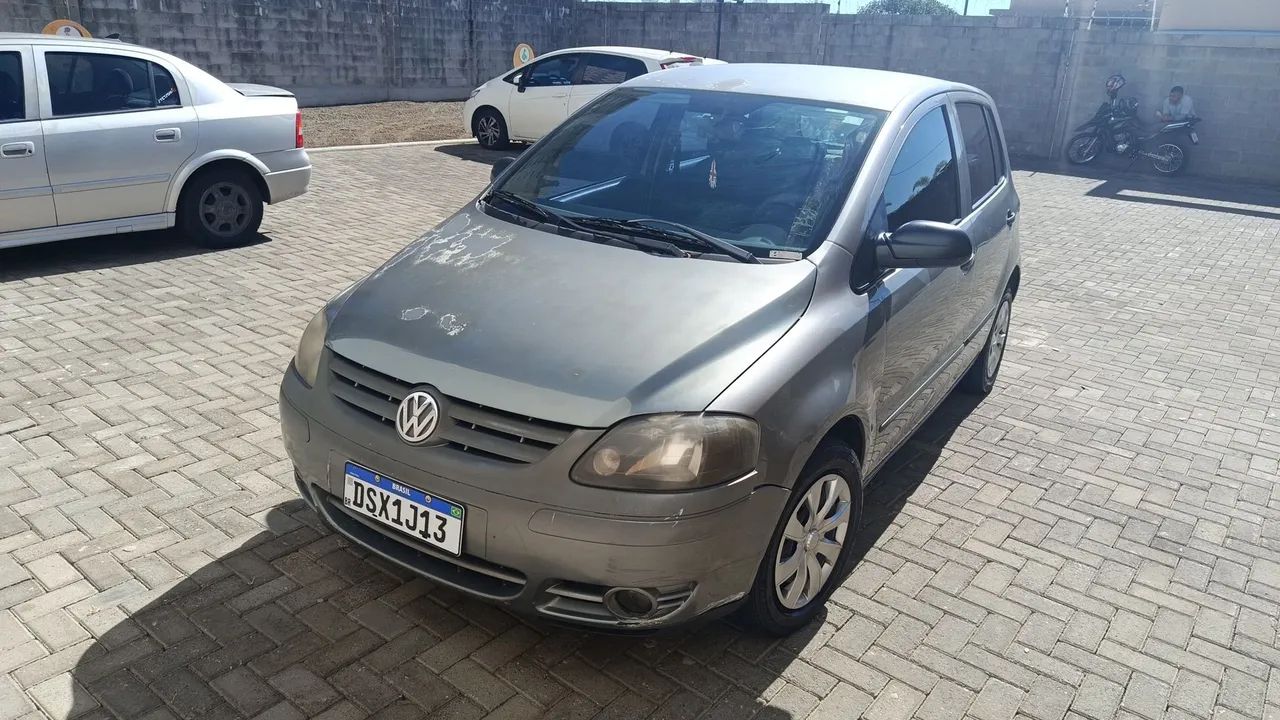 Volkswagen Fox Fox Plus 1.0Mi/ 1.0Mi Total Flex 8V 4p 2006