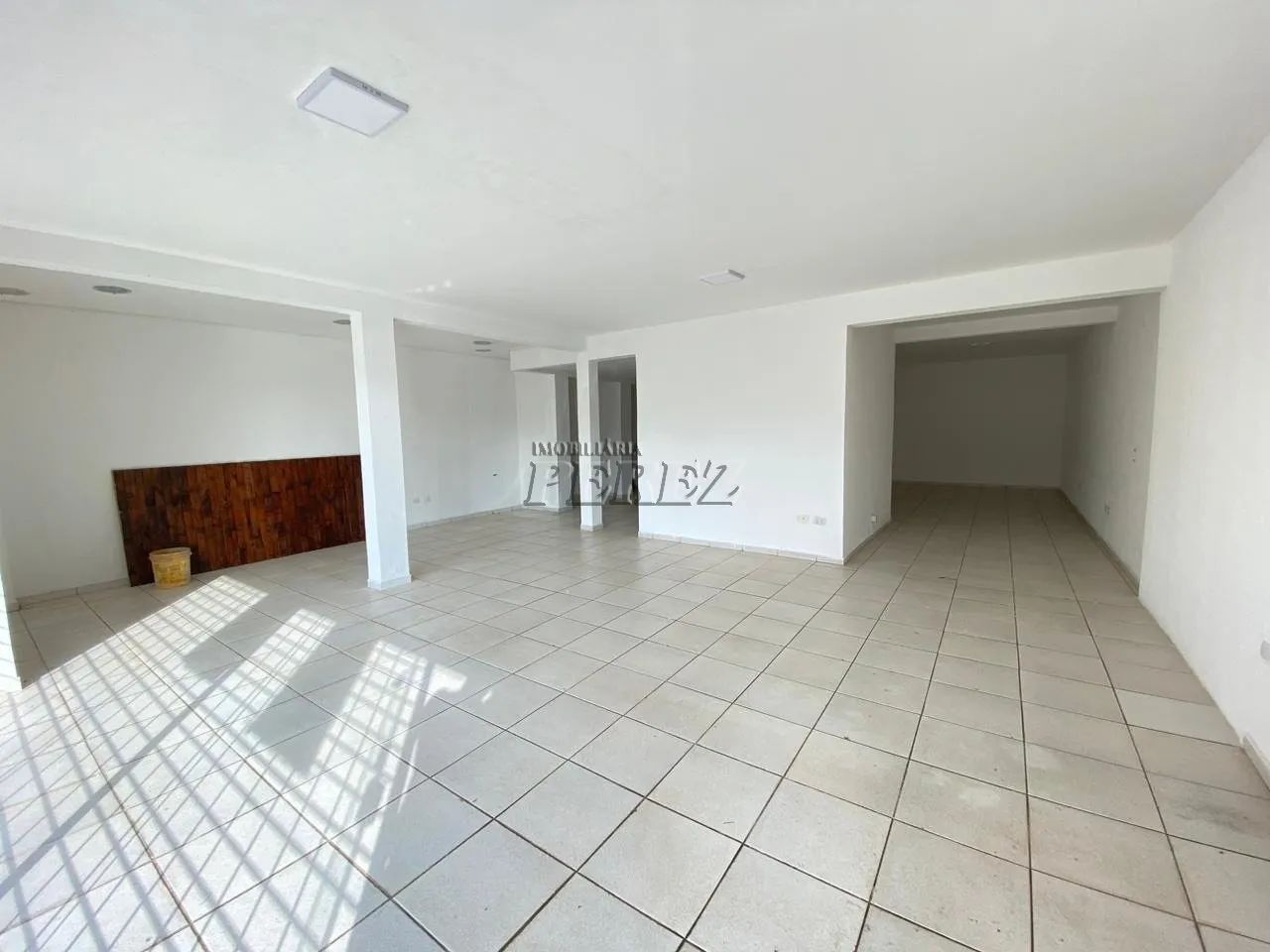 Sala comercial para alugar no centro de Londrina - Rua Ibiporã - Foto 3