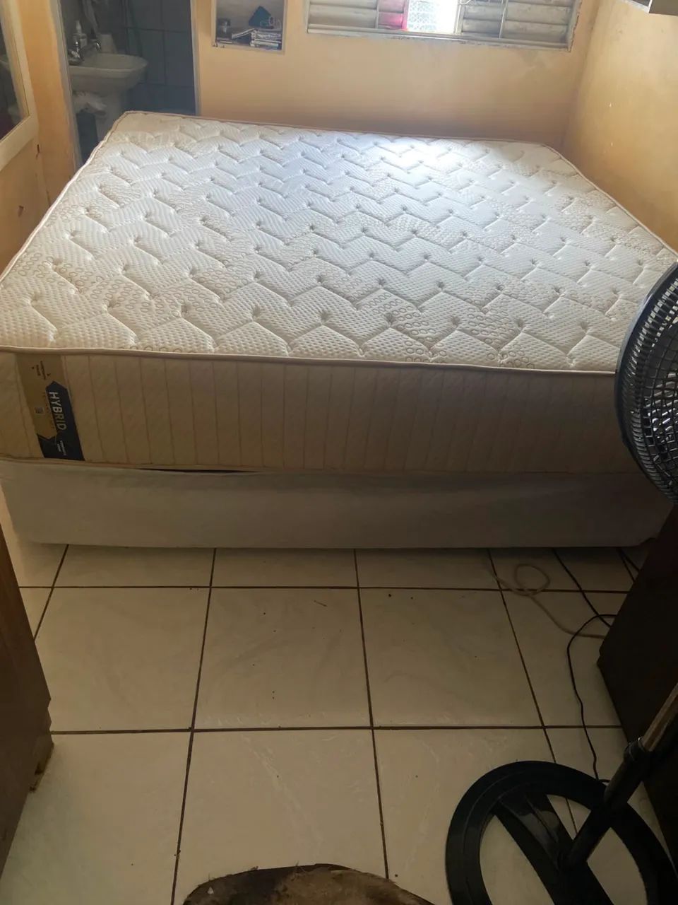 Vende-se cama casal king size 