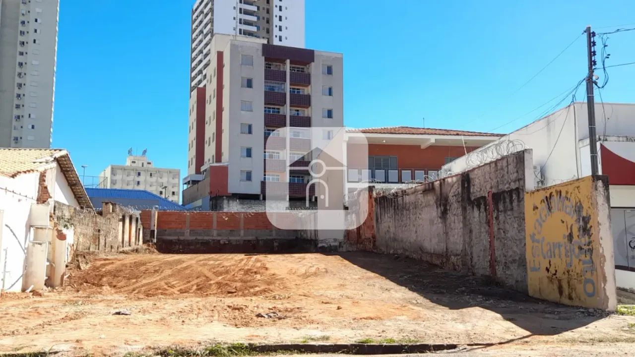 Terreno para venda no bairro Centro
