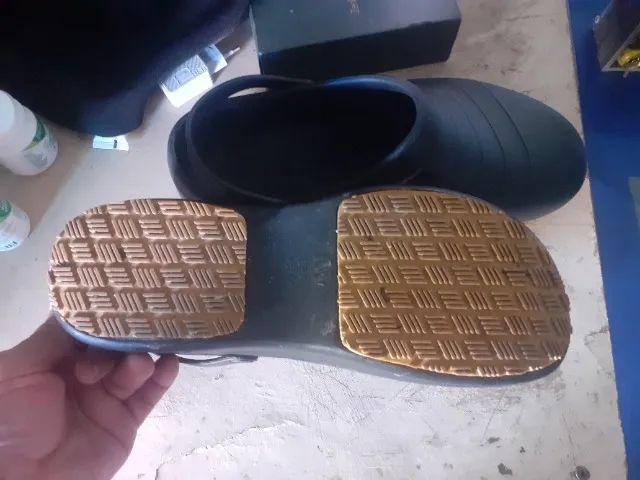 Sapato antiderrapante para cozinha 43 - Foto 2
