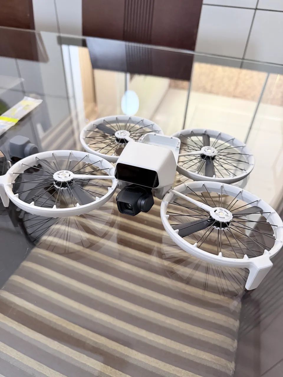 SOMENTE O DRONE DJI FLIP - IMPECÁVEL  - Foto 3