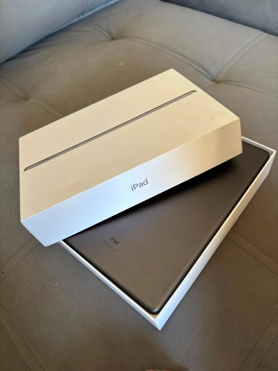 iPad 9 geração, 64g Tem mais de 91% de bateria, zerado!!! - Foto 4