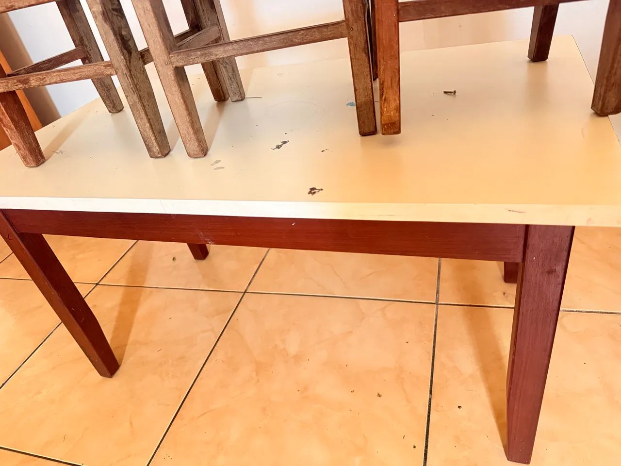 Mesa infantil madeira com 3 cadeiras  - Foto 3