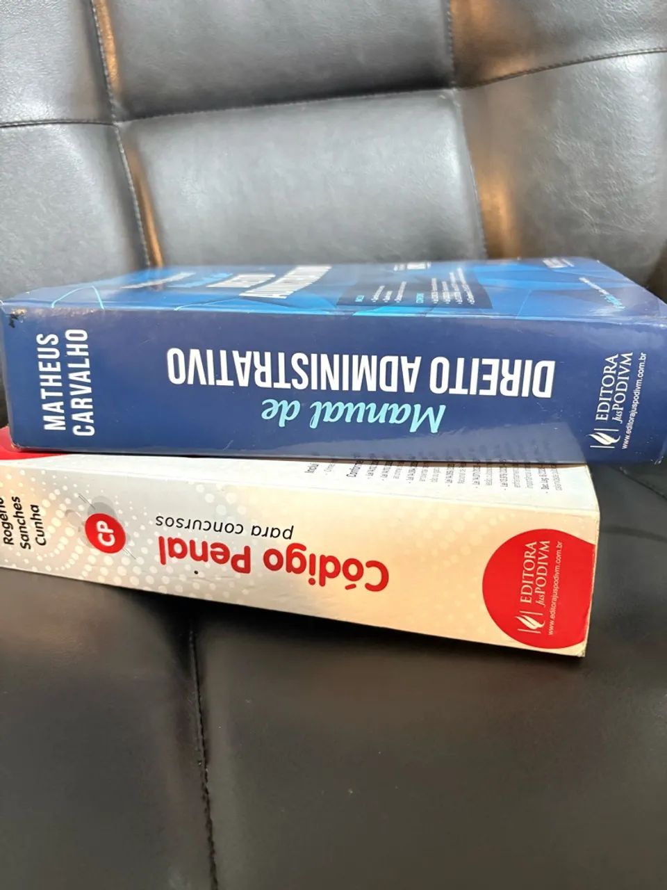 VENDO OS 2 livros  - Foto 2