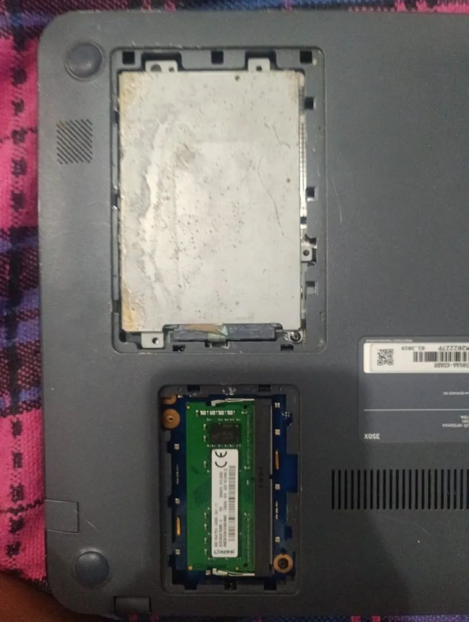 Vendo notebook Samsung Essentials E35X para retirada de peças - Foto 4