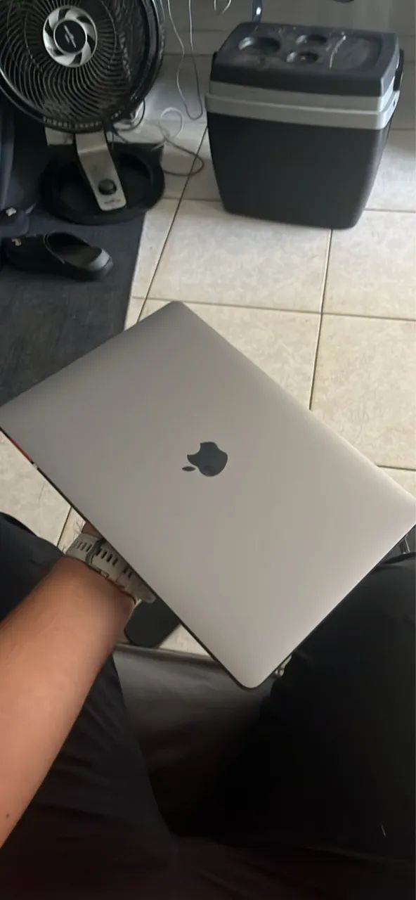 MacBook Air m1 256gb 8GB ram 2020