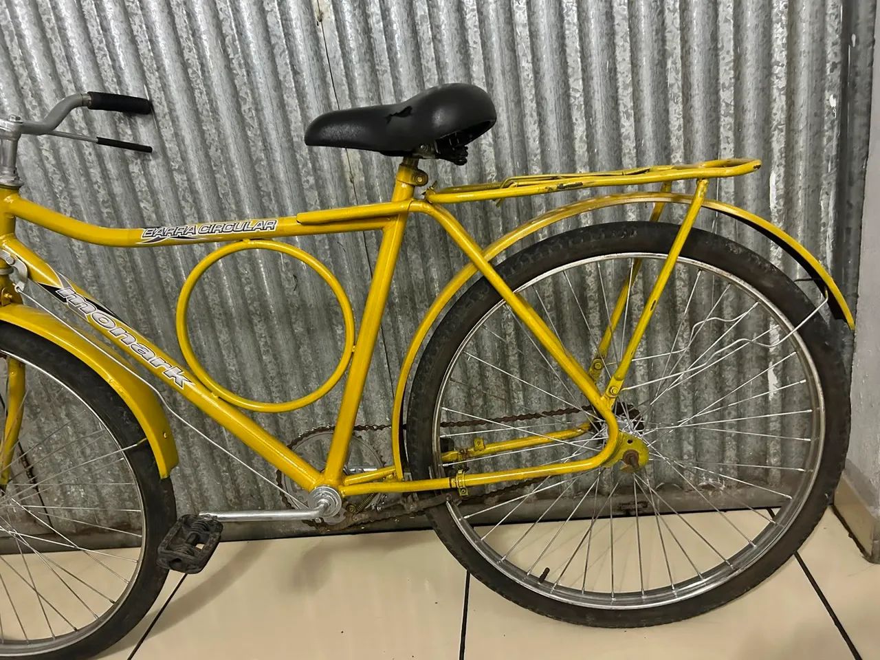 Bicicleta Monark Barra Circular Amarela - Clássica e Resistente - Foto 3