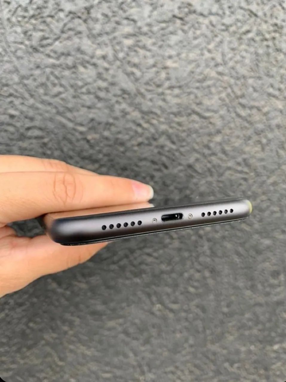 Vende-se IPHONE 11 VALOR A NEGOCIAR  - Foto 5