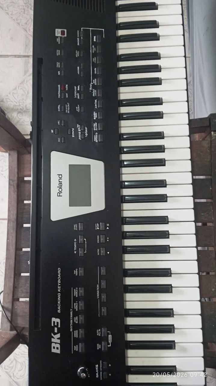 Teclado rolando BK 3  - Foto 2