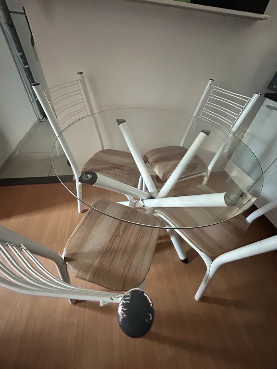 Mesa de vidro 4 cadeiras