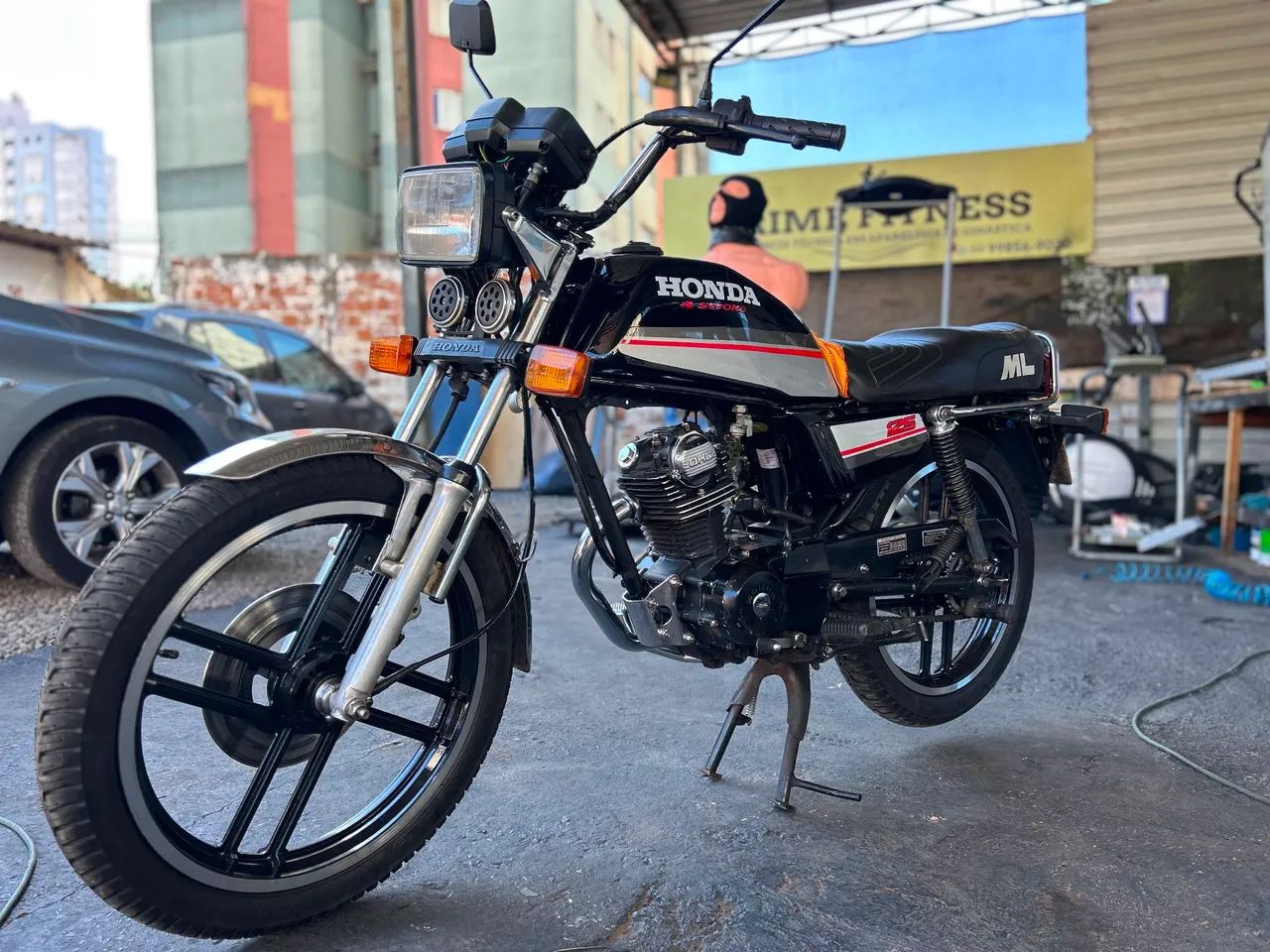 Honda 125 ML