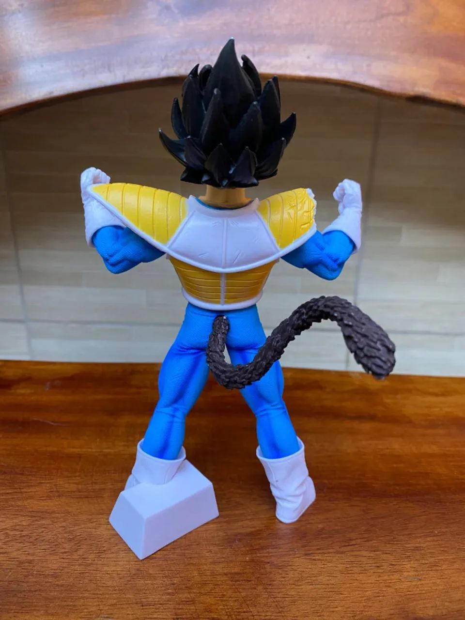 Action Figure Dragon Ball - Vegeta 20cm Se Transformando Em Oozaru - Foto 5