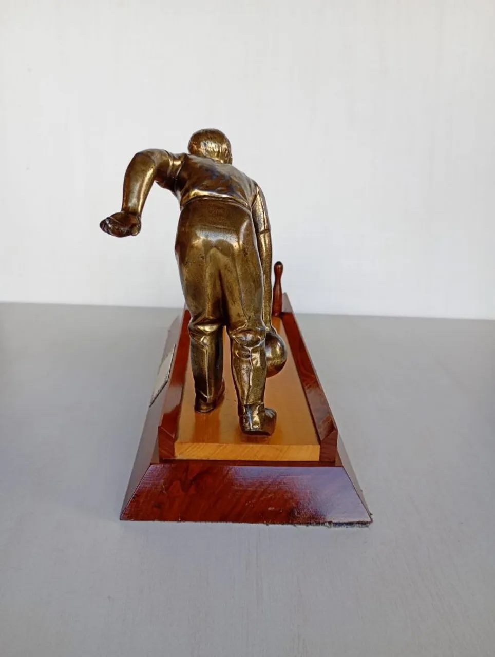 Troféu antigo de boliche  - Foto 3