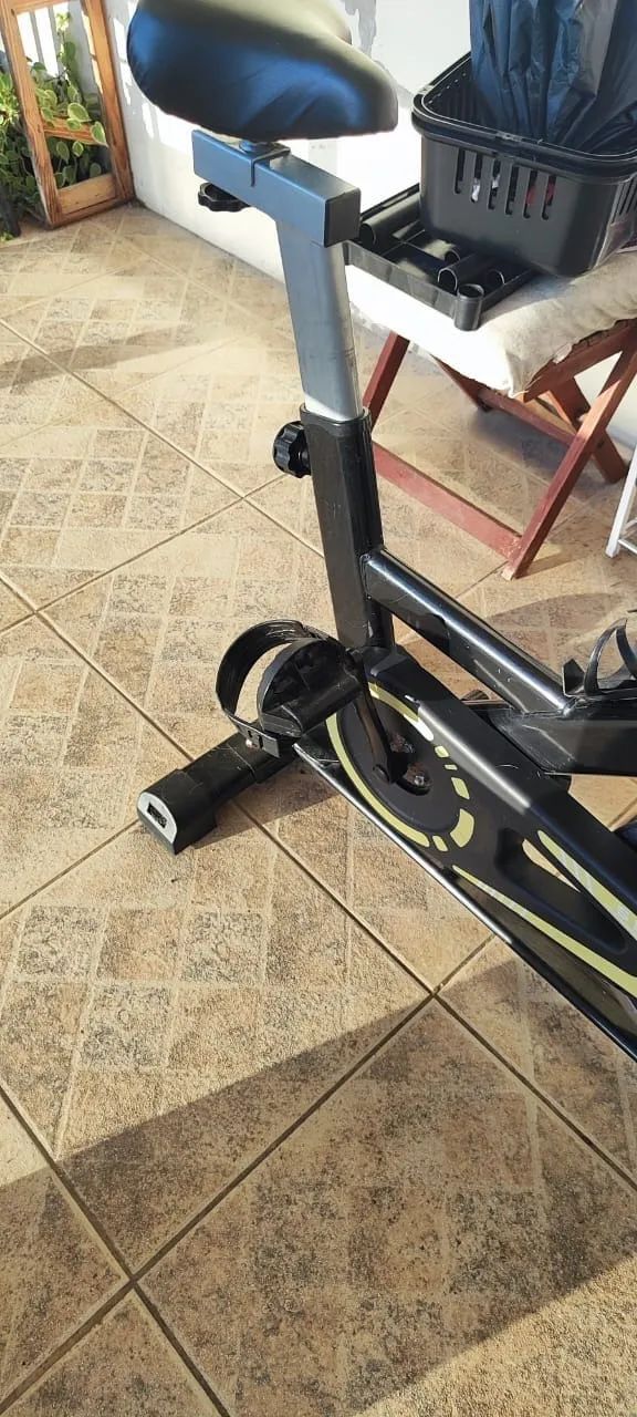 Bike ergométrica - R$ 300 - Foto 2