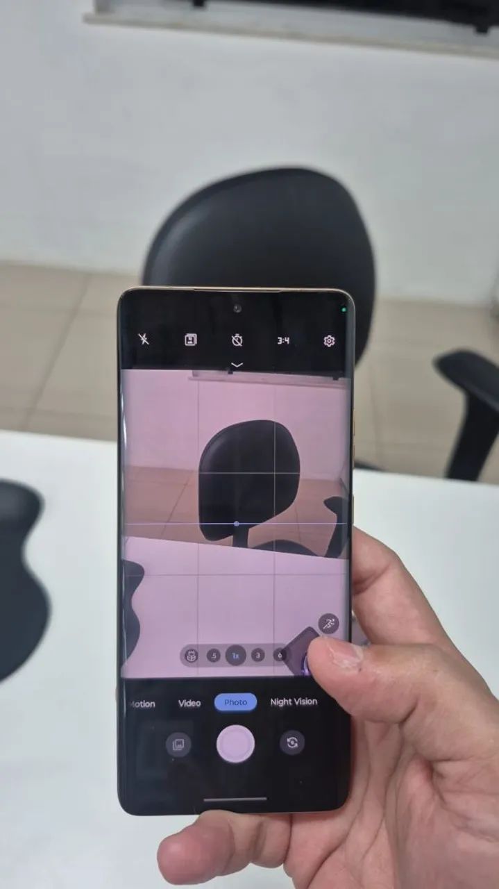 Motorola Edge 50 Ultra - Celular  - Foto 2