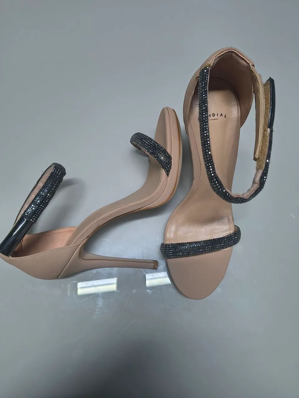 3 pares de Sapatos  - Foto 2