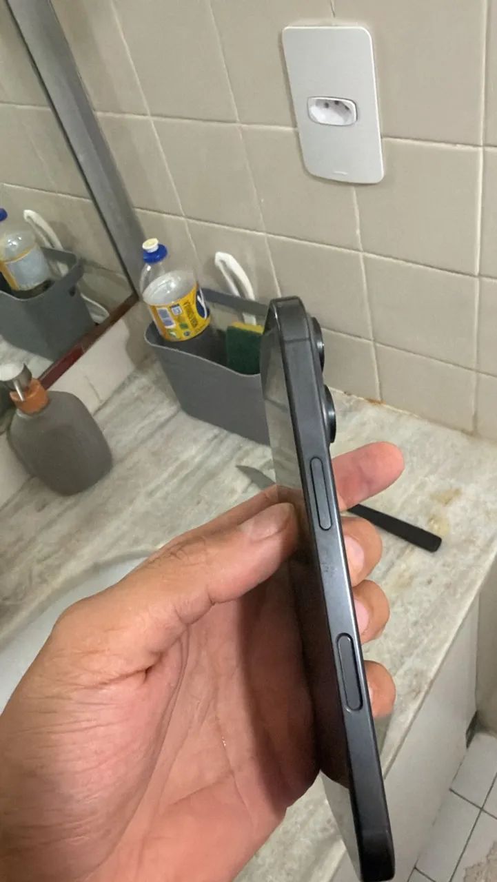 Iphone 16 pro 128 gb - Foto 4