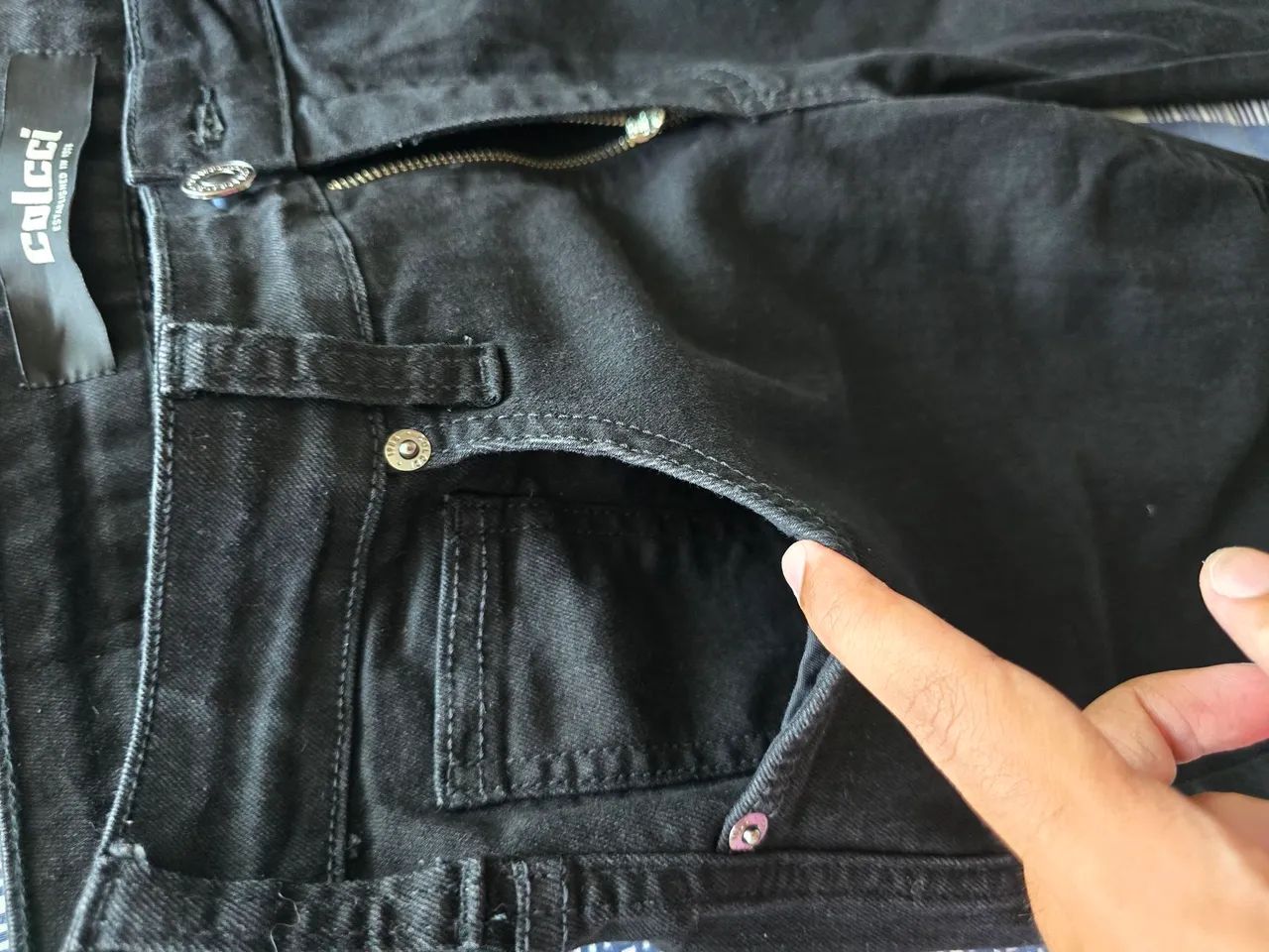 Calça jeans reta preta colcci - Foto 2