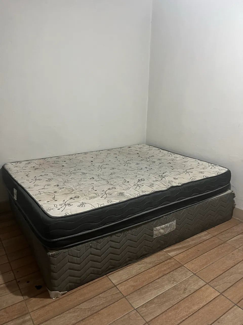 Estou doando cama