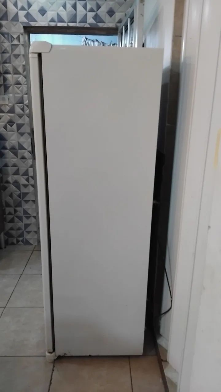 Geladeira com defeito - Foto 3