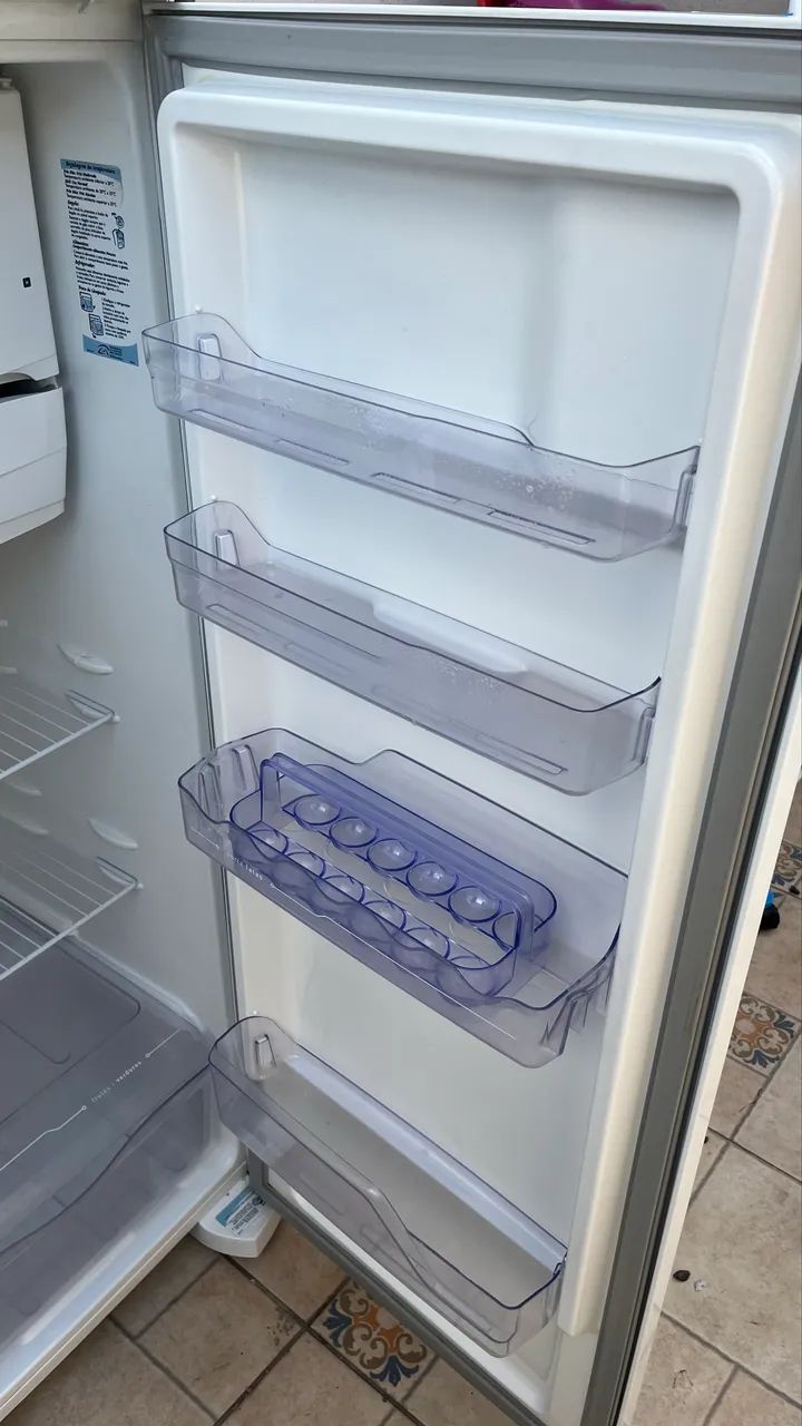Geladeira Eletrolux  - Foto 4