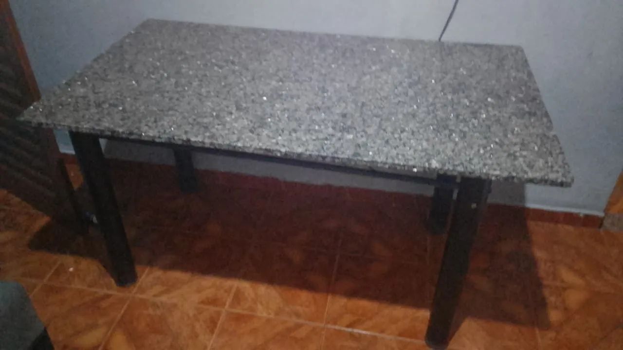 Mesa de mármore 6 lugares 