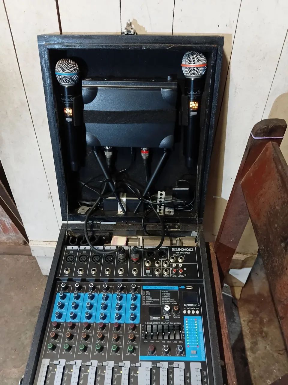 Selling audio mixer with microphone + rechargeable battery