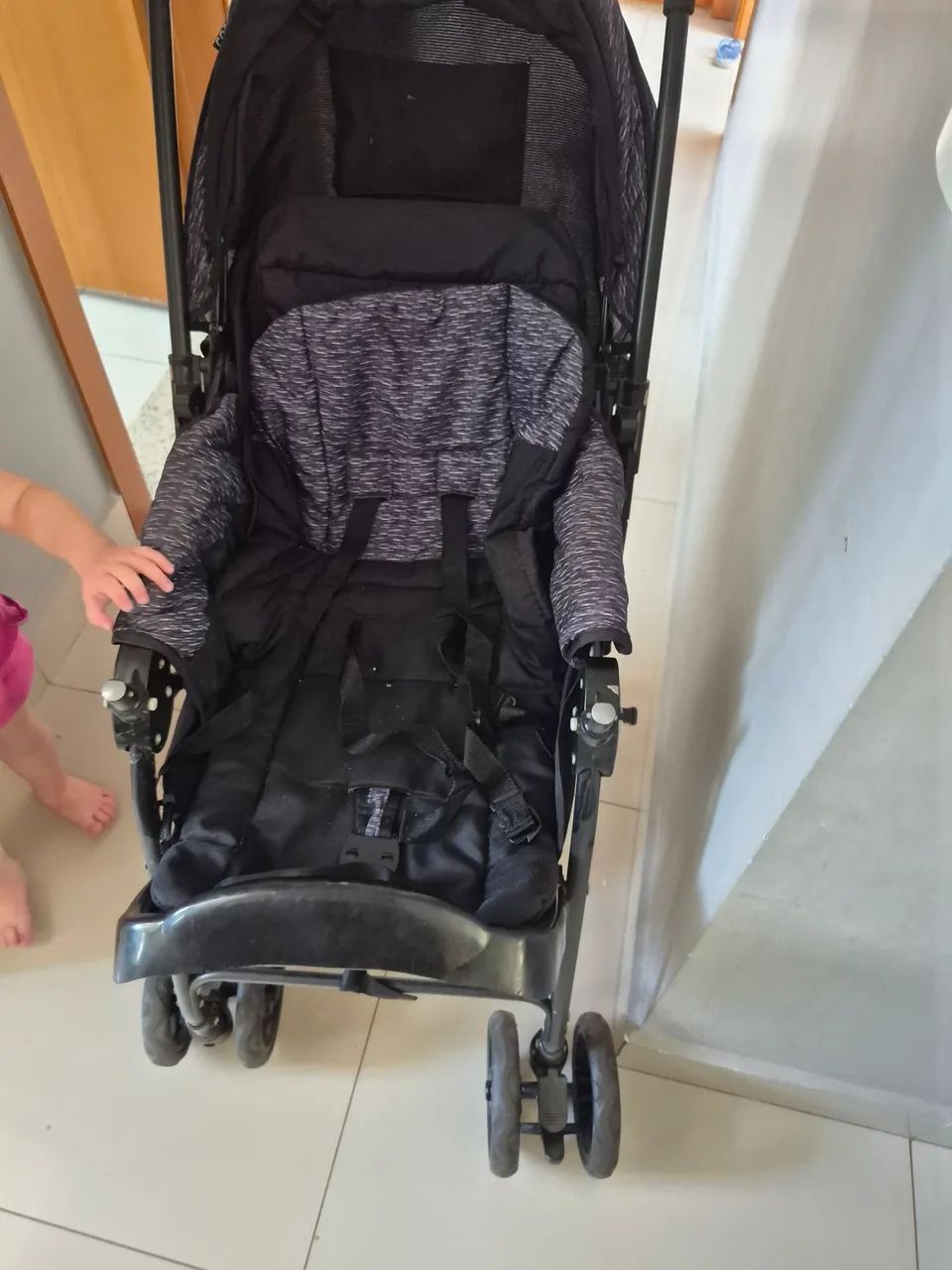 Carrinho de bebê cosco bem conservado  - Foto 4