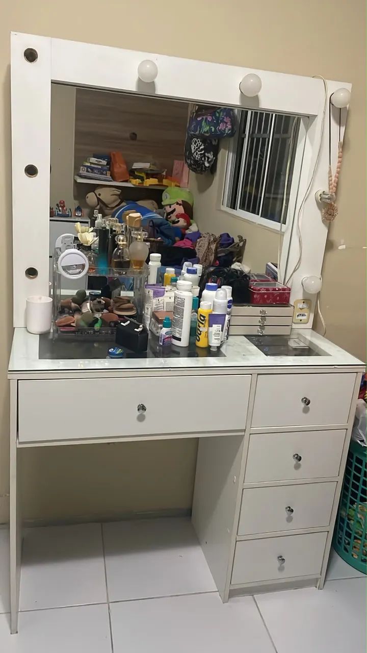 Conjunto de mesa de vidro, guarda roupa e penteadeira  - Foto 3