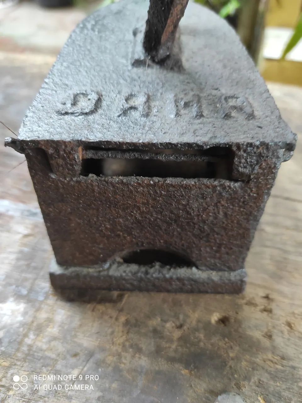 Ferro de passar , antigo,a brasa : - Foto 3