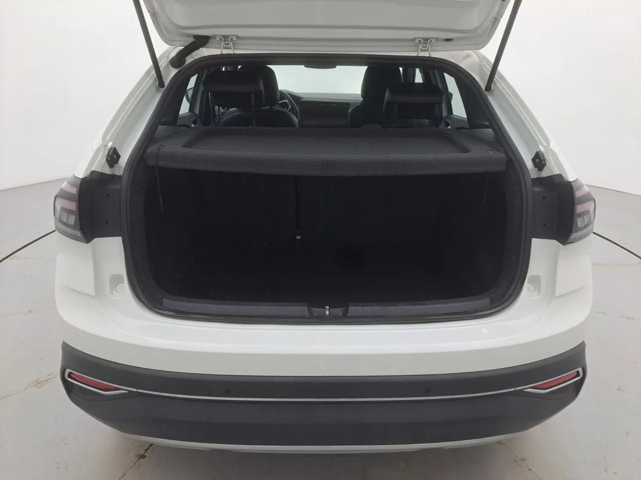 Volkswagen Nivus Highline 1.0 200 TSI Flex Aut., foto 9 de 18