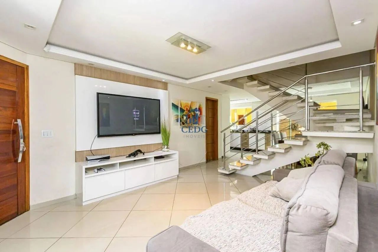 Triplex exclusivo no Pinheirinho com lazer completo e 4 quartos. - Foto 3